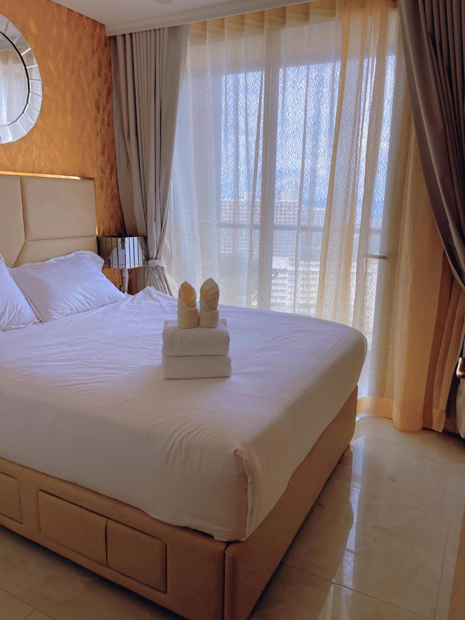 Copacabana Jomtien Condominium Bagian luar foto